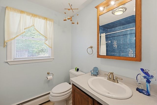 170 Rocky Hill Rd, Rehoboth, MA 02769