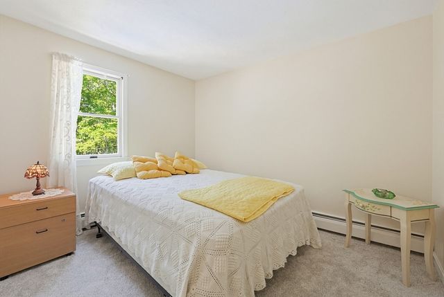 170 Rocky Hill Rd, Rehoboth, MA 02769