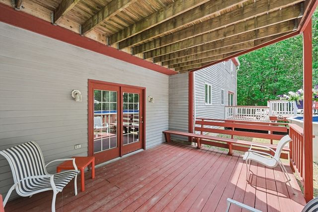 170 Rocky Hill Rd, Rehoboth, MA 02769