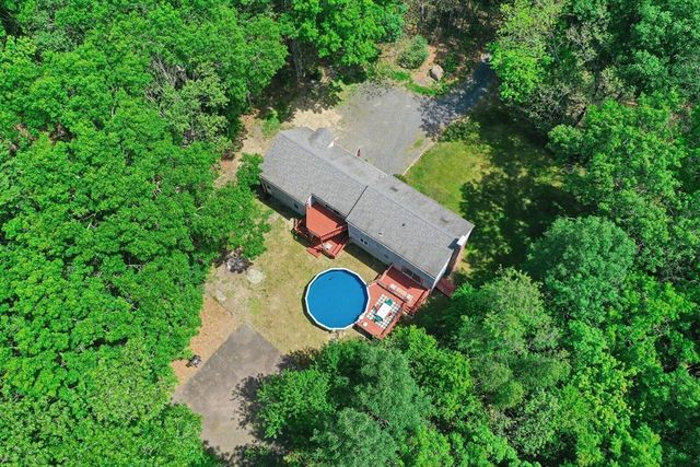 170 Rocky Hill Rd, Rehoboth, MA 02769