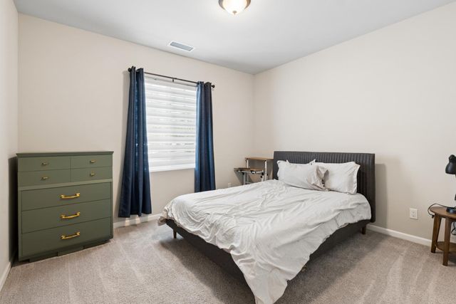640 Wood Crest Avenue, Madera, CA 93636