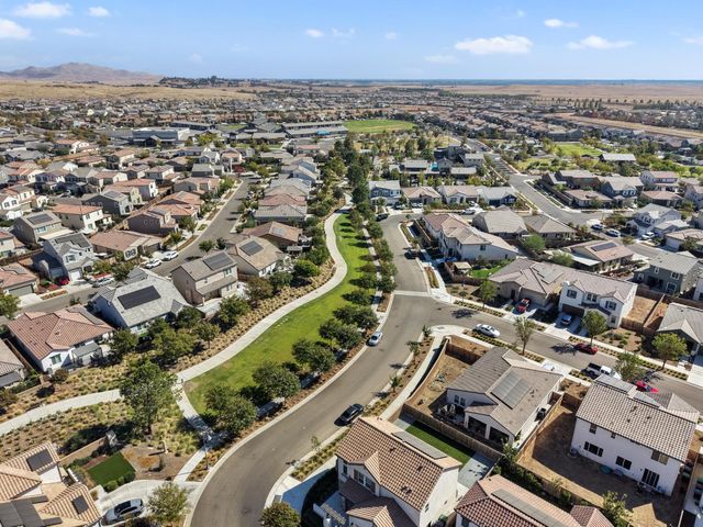 640 Wood Crest Avenue, Madera, CA 93636