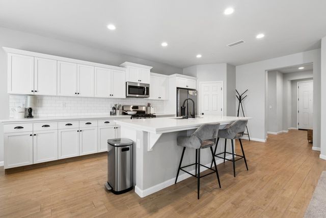 640 Wood Crest Avenue, Madera, CA 93636