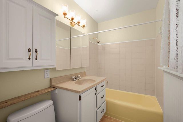 5805 Yorkshire ROAD, Madison, WI 53711