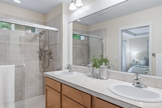 8738 233rd Place NE, Redmond, WA 98053