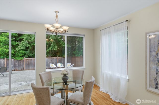 8738 233rd Place NE, Redmond, WA 98053