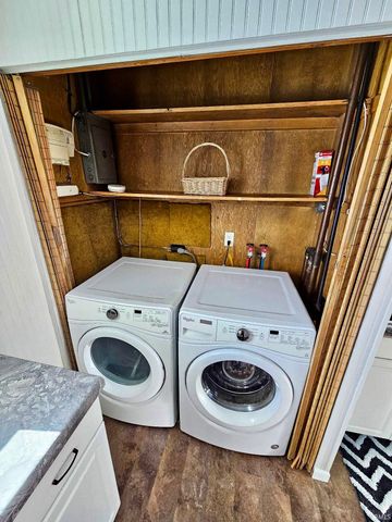 2418 Hazelwood Avenue, Fort Wayne, IN 46805