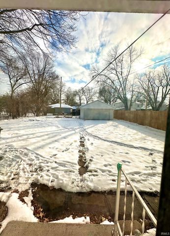 2418 Hazelwood Avenue, Fort Wayne, IN 46805