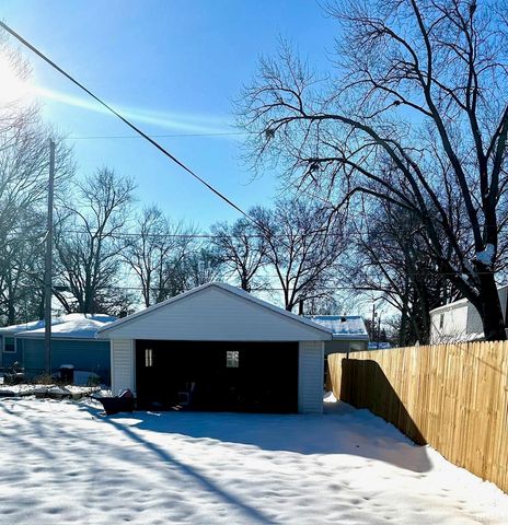 2418 Hazelwood Avenue, Fort Wayne, IN 46805