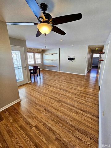 2418 Hazelwood Avenue, Fort Wayne, IN 46805