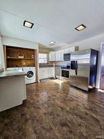 2418 Hazelwood Avenue, Fort Wayne, IN 46805