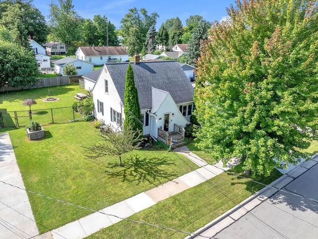 1513 E Harriet STREET, Appleton, WI 54915