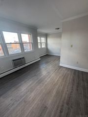 191 Oak Street b6, Bridgeport, CT 06604