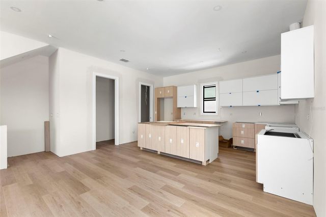 368 14TH STREET N, St Petersburg, FL 33705
