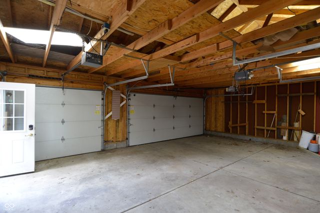 2745 N College Avenue, Indianapolis, IN 46205