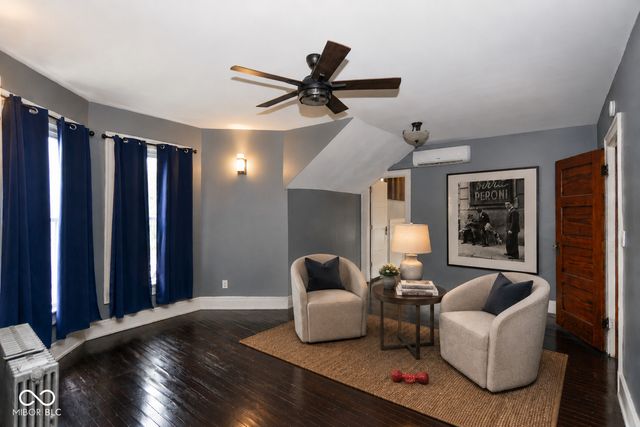 2745 N College Avenue, Indianapolis, IN 46205