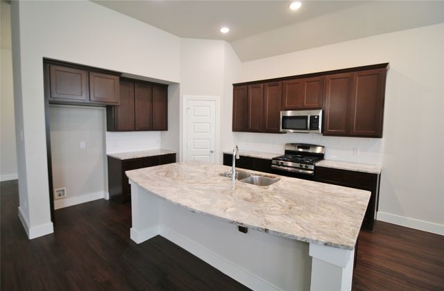 1665 Sheldon Drive, Forney, TX 75126