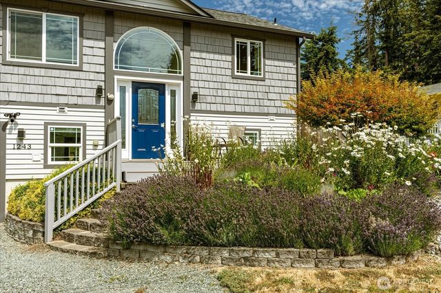 1243 Russell Drive, Coupeville, WA 98239