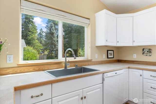 1243 Russell Drive, Coupeville, WA 98239