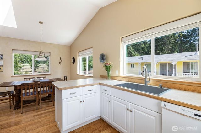 1243 Russell Drive, Coupeville, WA 98239