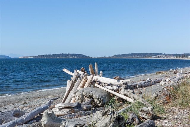 1243 Russell Drive, Coupeville, WA 98239