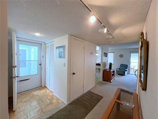 560 MIDWAY DRIVE Bld E Unit 560B, Ocala, FL 34472