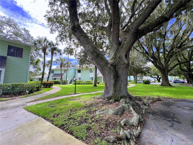 560 MIDWAY DRIVE Bld E Unit 560B, Ocala, FL 34472