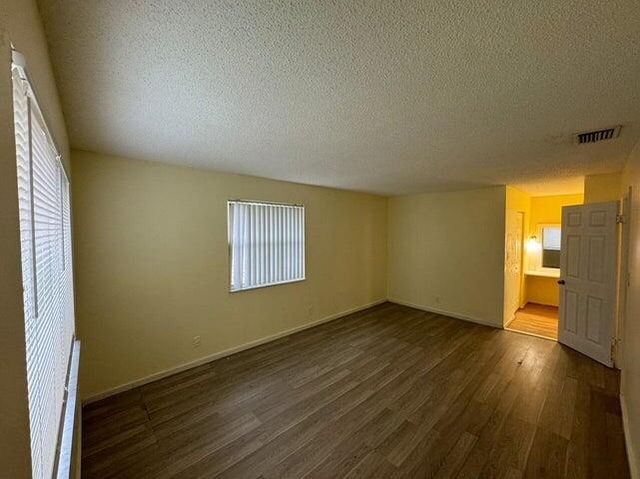 2206 NW 59th Terrace 81-E, Lauderhill, FL 33313