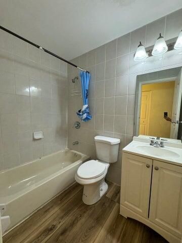 2206 NW 59th Terrace 81-E, Lauderhill, FL 33313