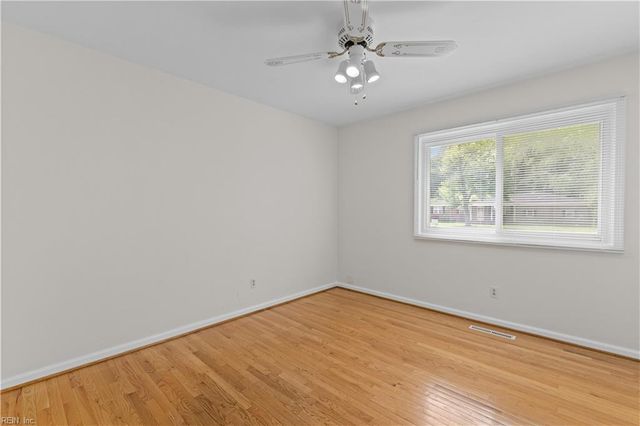 236 Sierra DR, Chesapeake, VA 23322