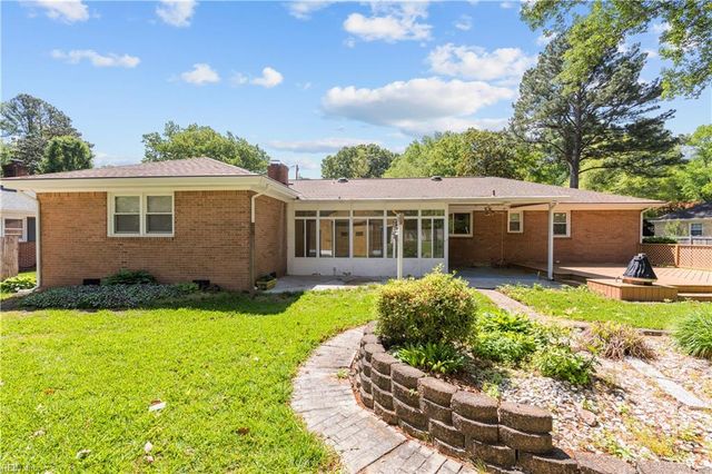 236 Sierra DR, Chesapeake, VA 23322