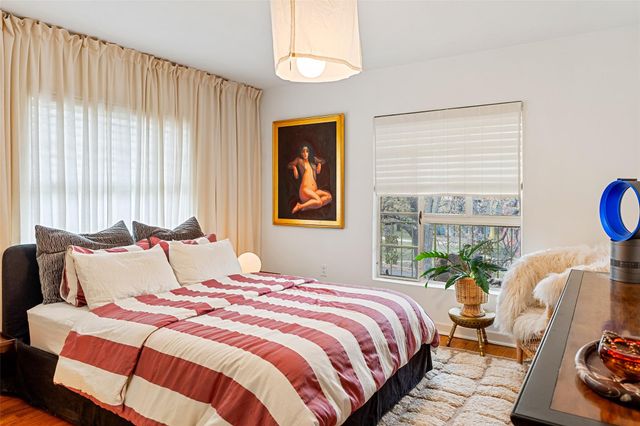 1304 Kirkwood RD B, Austin, TX 78722