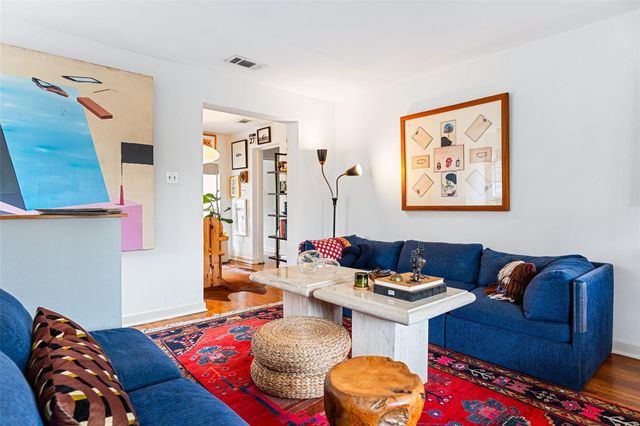 1304 Kirkwood RD B, Austin, TX 78722