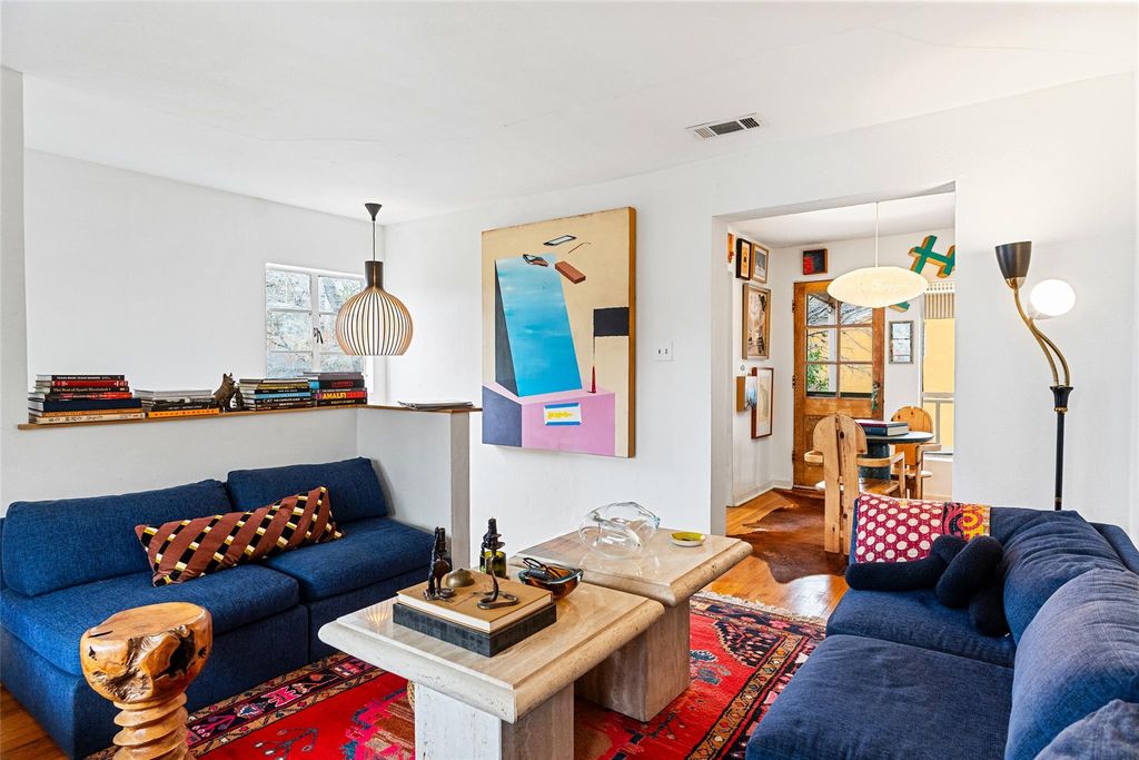 1304 Kirkwood RD B, Austin, TX 78722