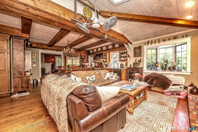25 Center Road, Woodbridge, CT 06525