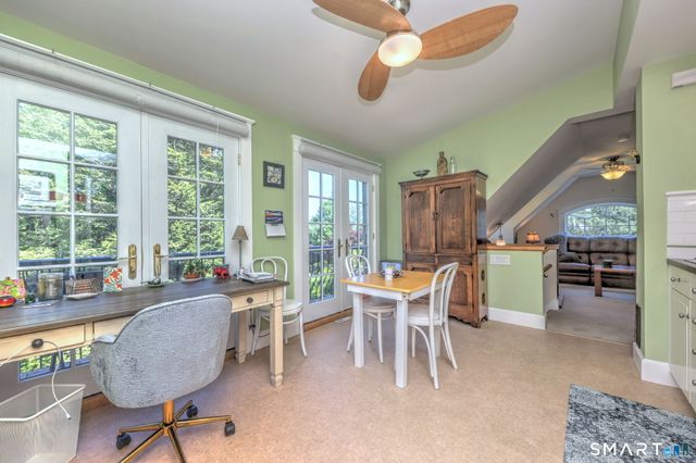 25 Center Road, Woodbridge, CT 06525
