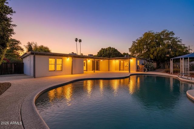 8001 N 5TH Avenue, Phoenix, AZ 85021