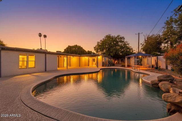 8001 N 5TH Avenue, Phoenix, AZ 85021