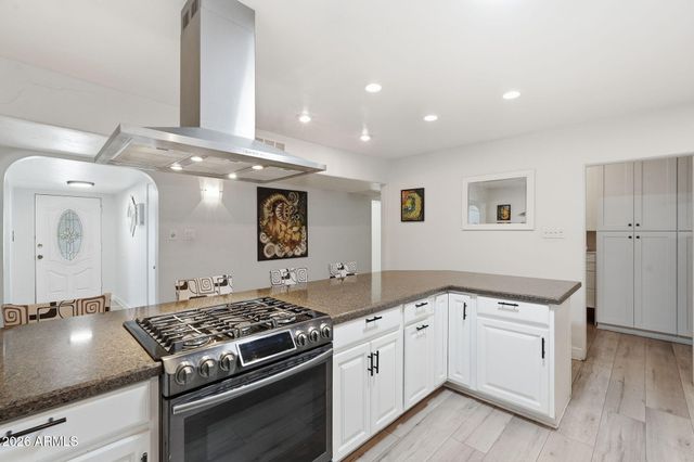 8001 N 5TH Avenue, Phoenix, AZ 85021