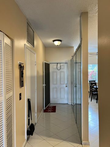 6787 Via Regina, Boca Raton, FL 33433