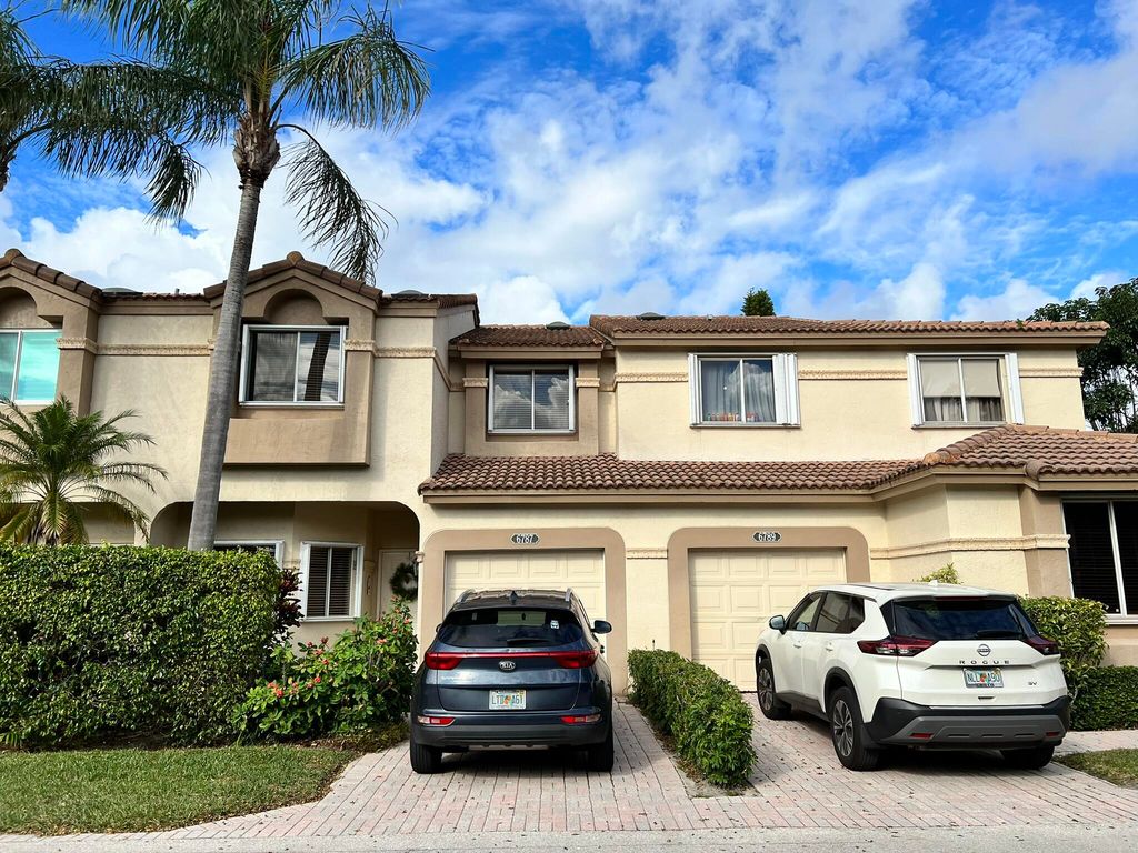 6787 Via Regina, Boca Raton, FL 33433