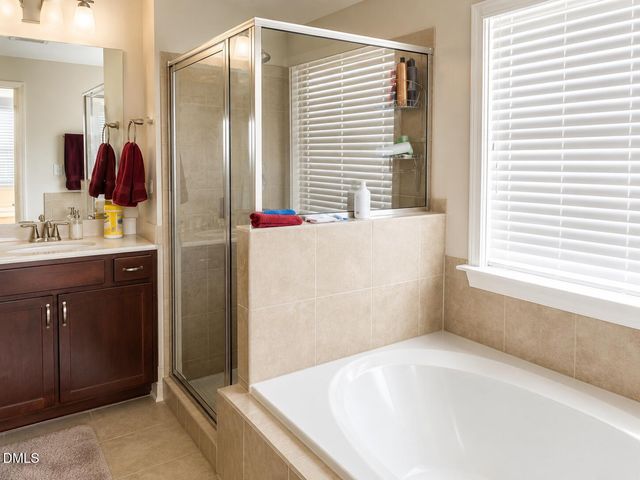 1065 Diamond Dove Lane, Apex, NC 27502