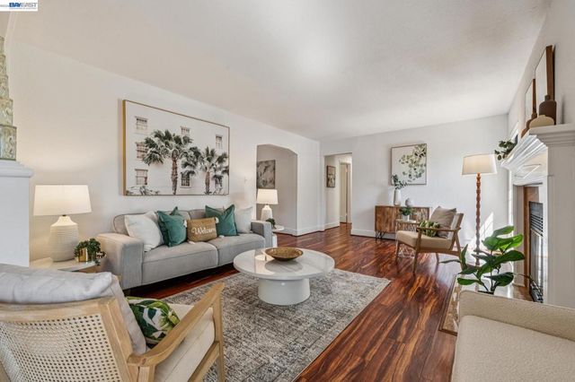 2586 Buena Vista Ave, Walnut Creek, CA 94597