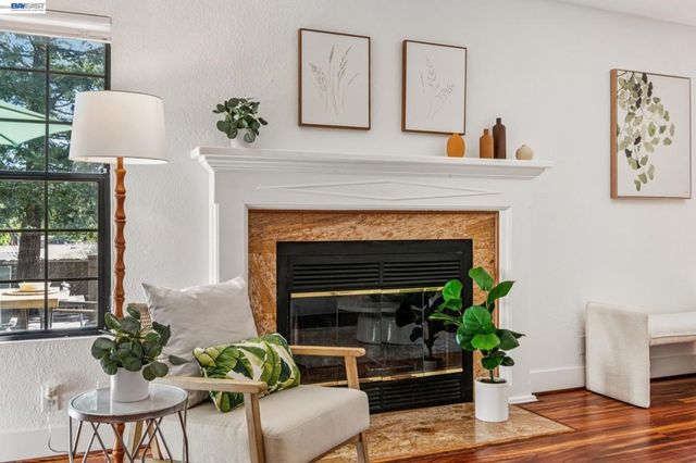 2586 Buena Vista Ave, Walnut Creek, CA 94597