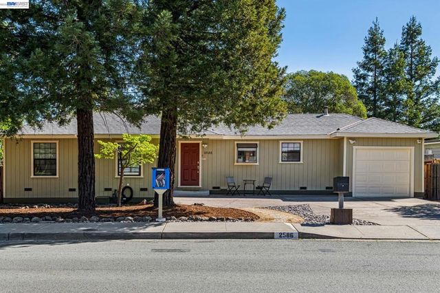 2586 Buena Vista Ave, Walnut Creek, CA 94597