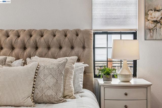 2586 Buena Vista Ave, Walnut Creek, CA 94597