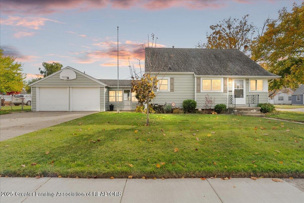 3435 Hagan Street, Lansing, MI 48917