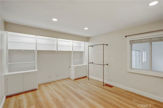 2142 Orange Avenue, Costa Mesa, CA 92627