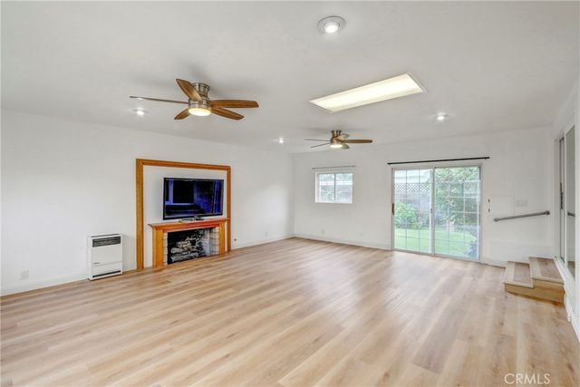 2142 Orange Avenue, Costa Mesa, CA 92627