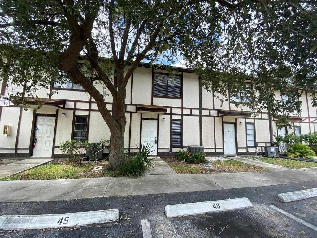 5154 Breckenridge Place 46, West Palm Beach, FL 33417